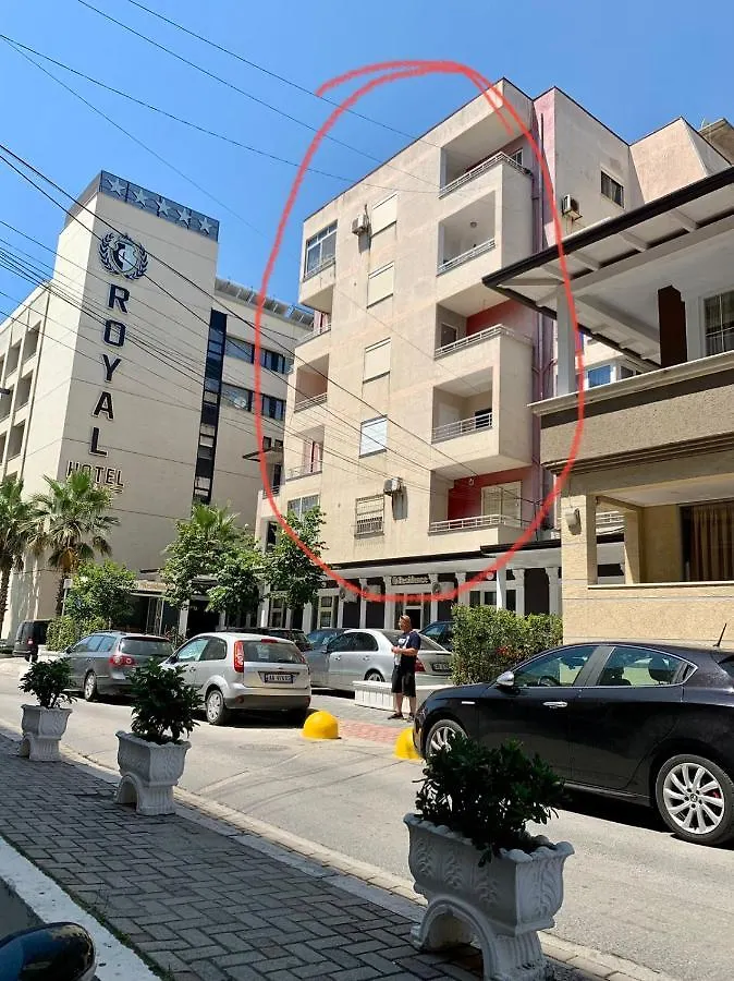 Royal Apartament دراس